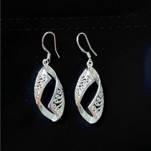 Sterling Silver Filigree Dangle Earrings – Lightweight, Elegant Design